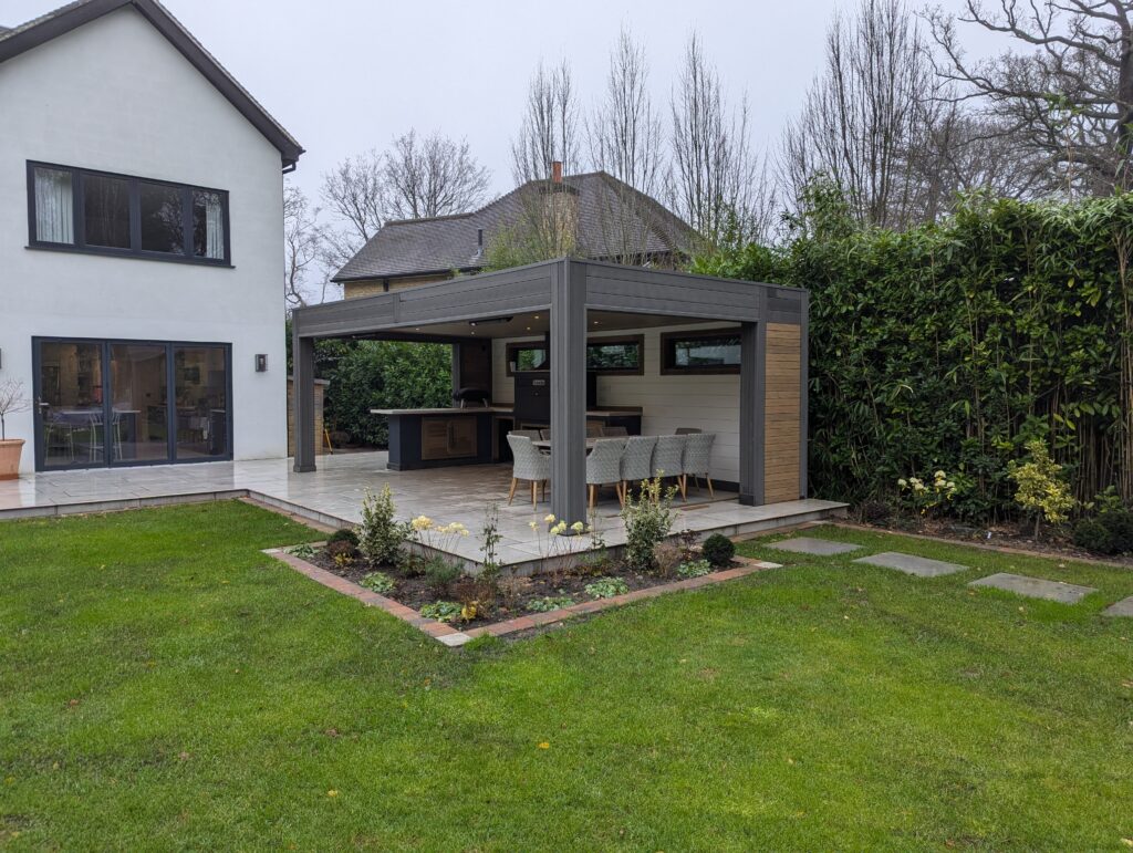 Why We’re Seeing More Outdoor Kitchens in Surrey (And Why You Might Want One Too)